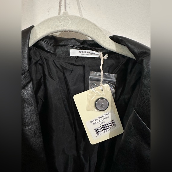 Peppermayo Exclusive - There She Goes PU Blazer - Black US 2 - New With Tags - Picture 6 of 6